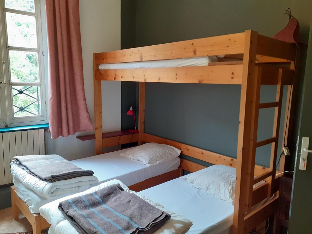 Hotel Le Moulin De Saleth Saint-Antonin Habitación foto